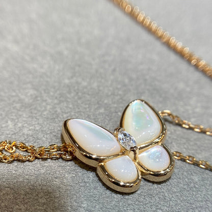 Lume JewelryバタフライMOPダイヤモンドネックレス