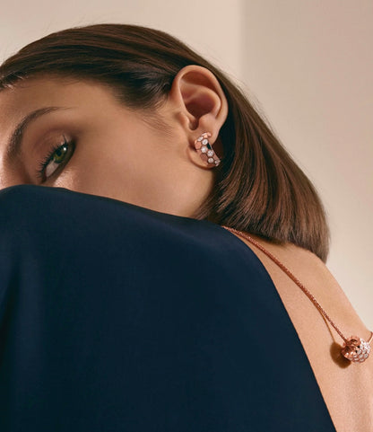 Lume Jewelry「BEE LOVE ダイヤモンドフープイヤリング」