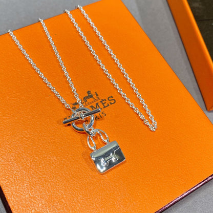 Lume Jewelry 「コンスタンス ペンダント シルバーネックレス」