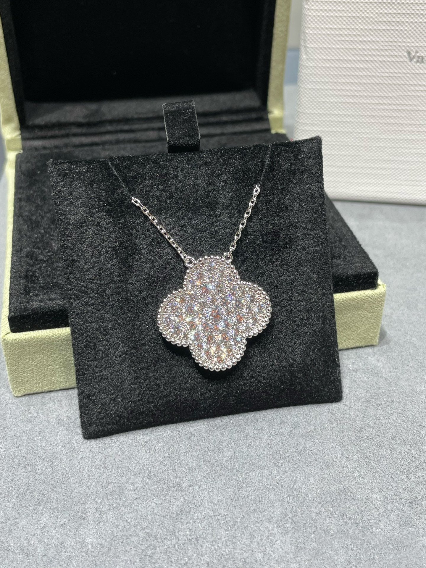 「Lume Jewelry」クローバー 25mm ラージペンダント ダイヤモンドパヴェ シルバーネックレス