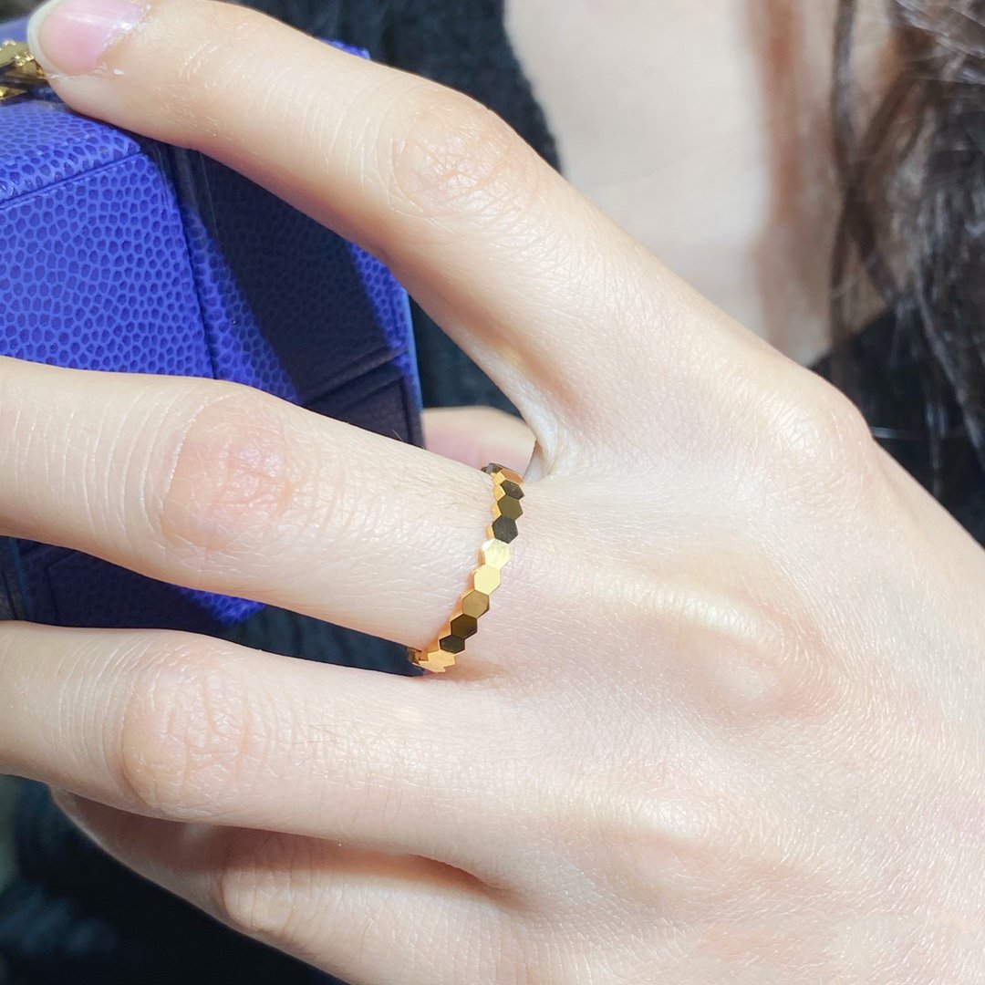 Lume Jewelry「BEE LOVE スモールリング」