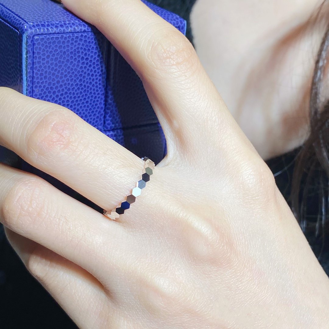 Lume Jewelry「BEE LOVE スモールリング」
