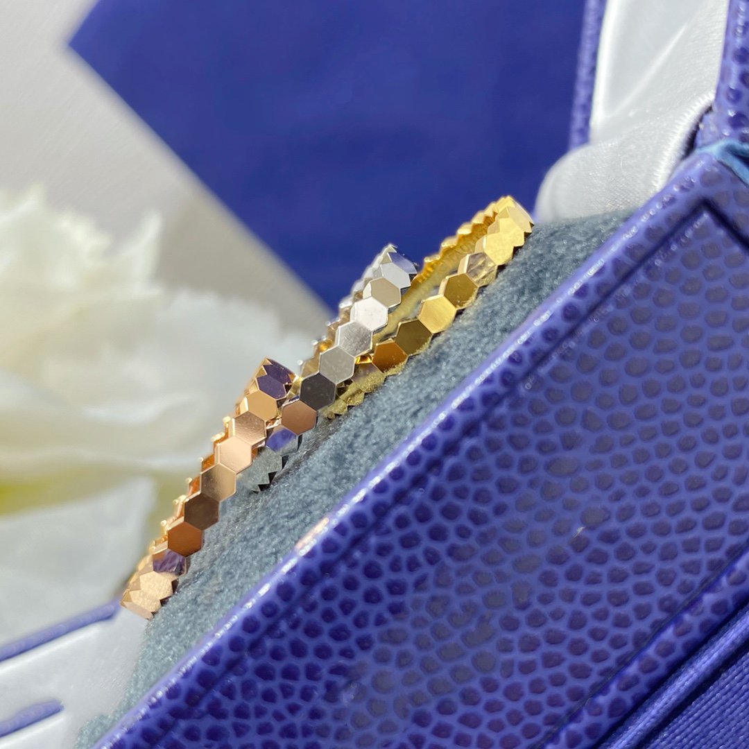 Lume Jewelry「BEE LOVE スモールリング」