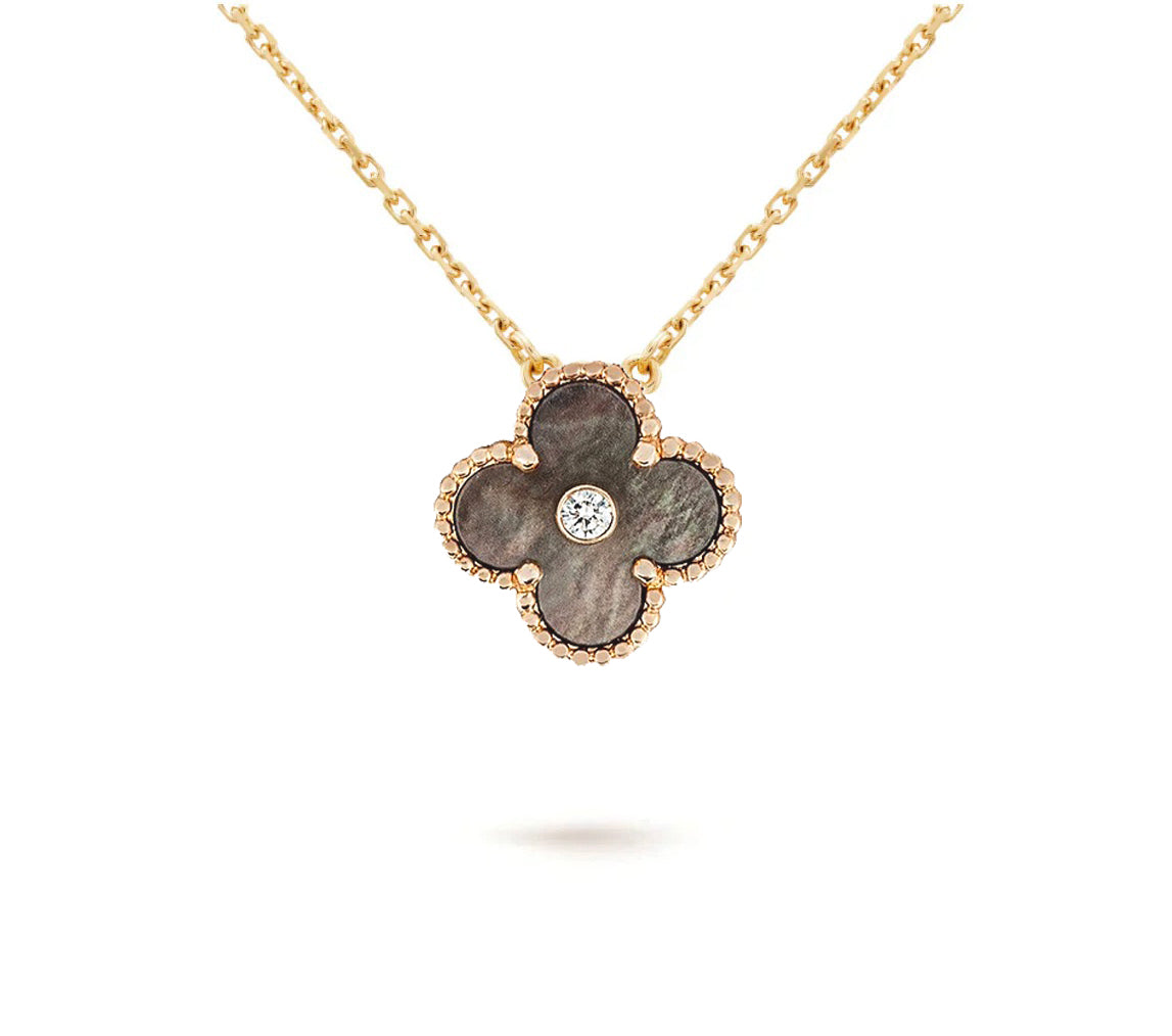 「Lume Jewelry」クリスマス限定ネックレスコレクション