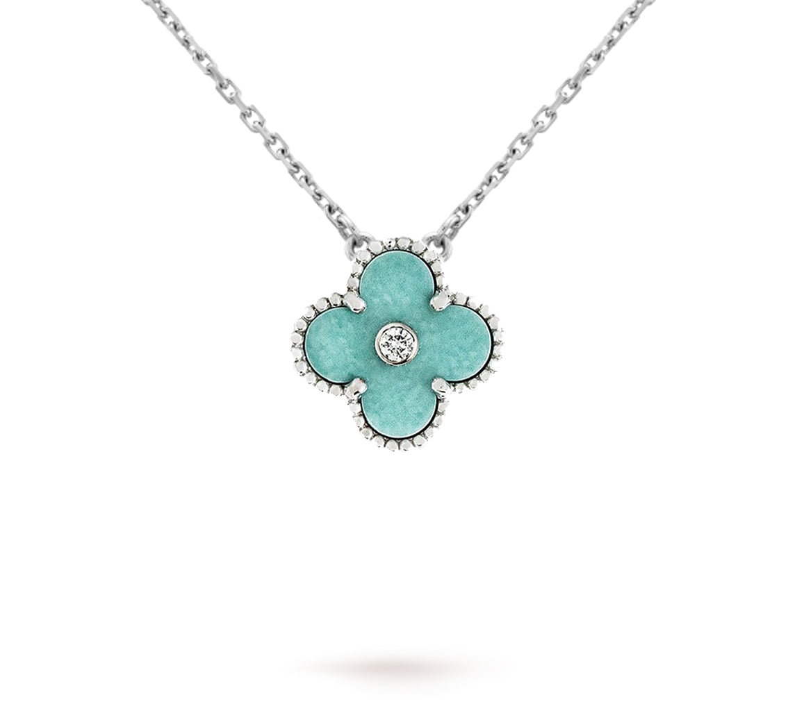 「Lume Jewelry」クリスマス限定ネックレスコレクション