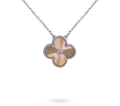 「Lume Jewelry」クリスマス限定ネックレスコレクション