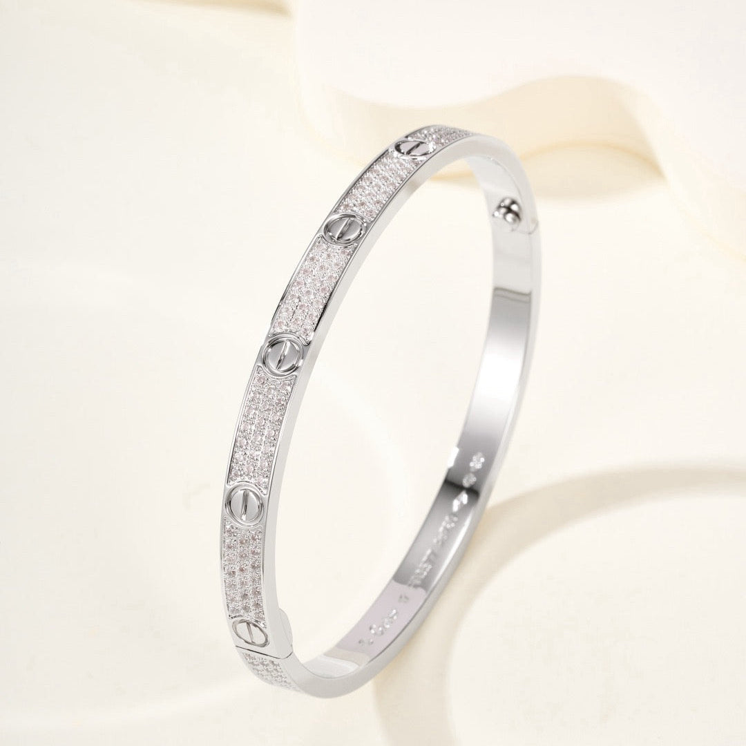 Lume Jewelry「LOVE BRACELET 4.8MM ダイヤモンドパヴェ」
