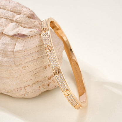 Lume Jewelry「LOVE BRACELET 4.8MM ダイヤモンドパヴェ」