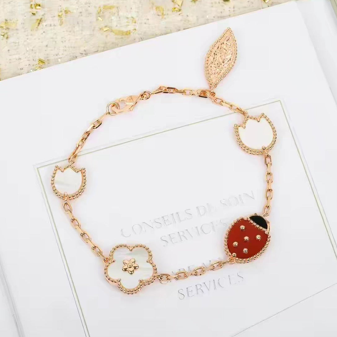 Lume Jewelry ラッキー スプリング 5モチーフ ブレスレット