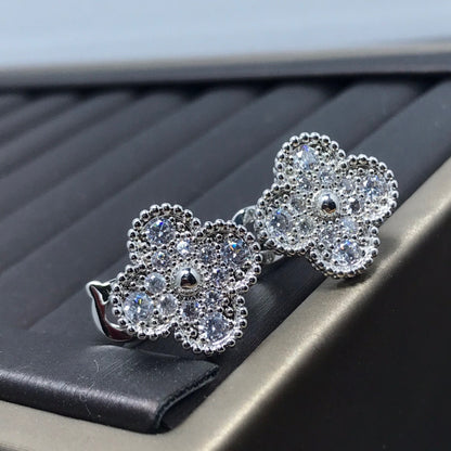 「Lume Jewelry」クローバー1モチーフダイヤモンドスタッドピアス シルバー