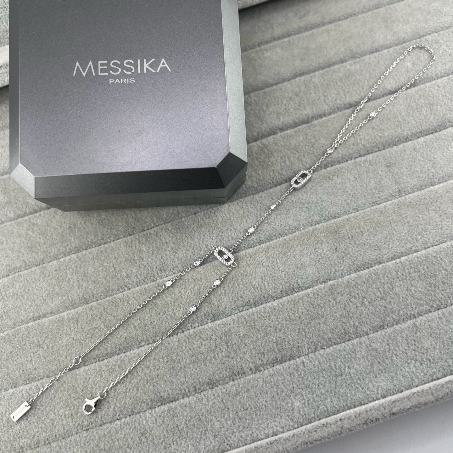 [Lume Jewelry] Flexible Arm Chain Bracelet with Sliding Diamonds