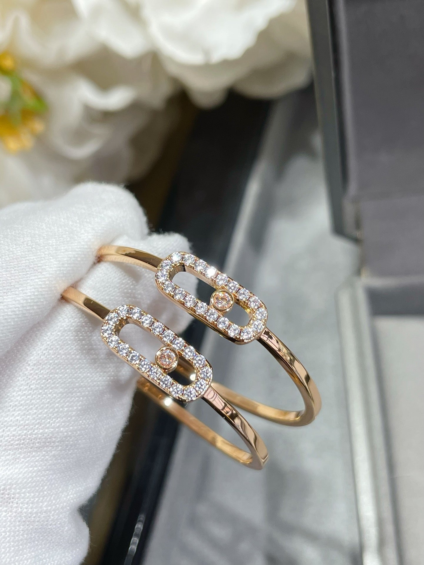 [Lume Jewelry]Move Sliding‑Diamond Hoop Earrings