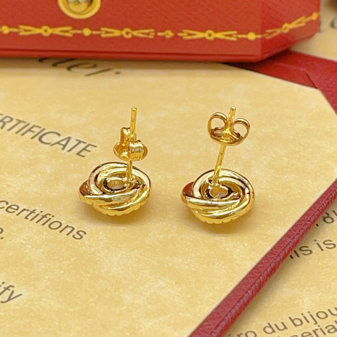 ¡®Lume Jewelry¡¯Love Knot Stud Earrings