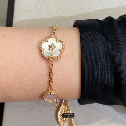 Lume Jewelry ラッキー スプリング 5モチーフ ブレスレット