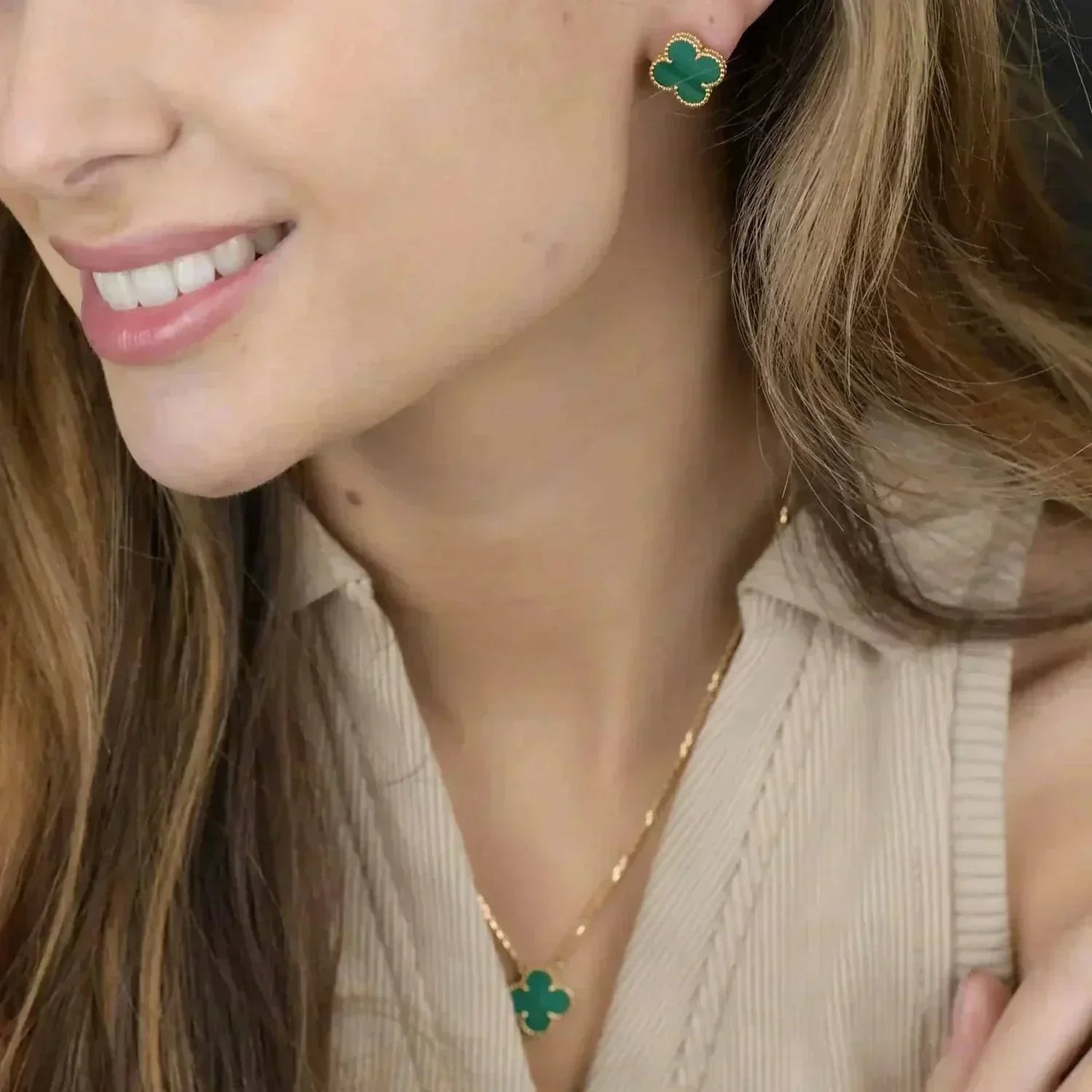 Lume Jewelry クローバーミニ 9.5mm マラカイト ピアス