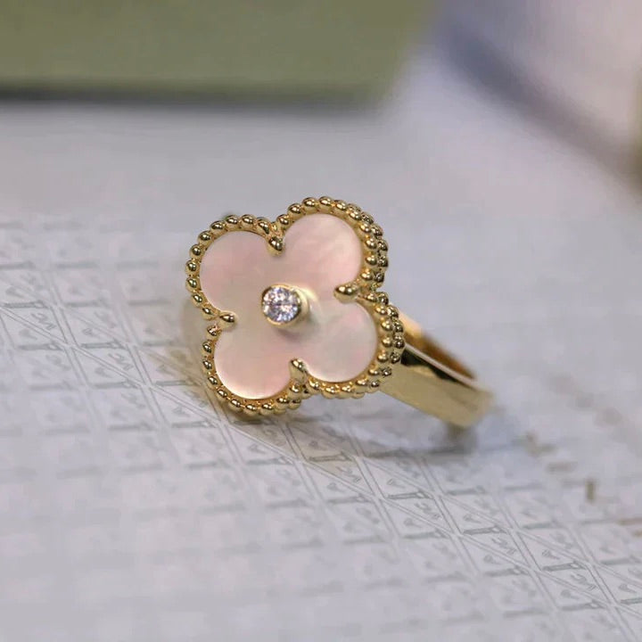 「Lume Jewelry」クローバー ピンクMOP リング ゴールド ダイヤモンド