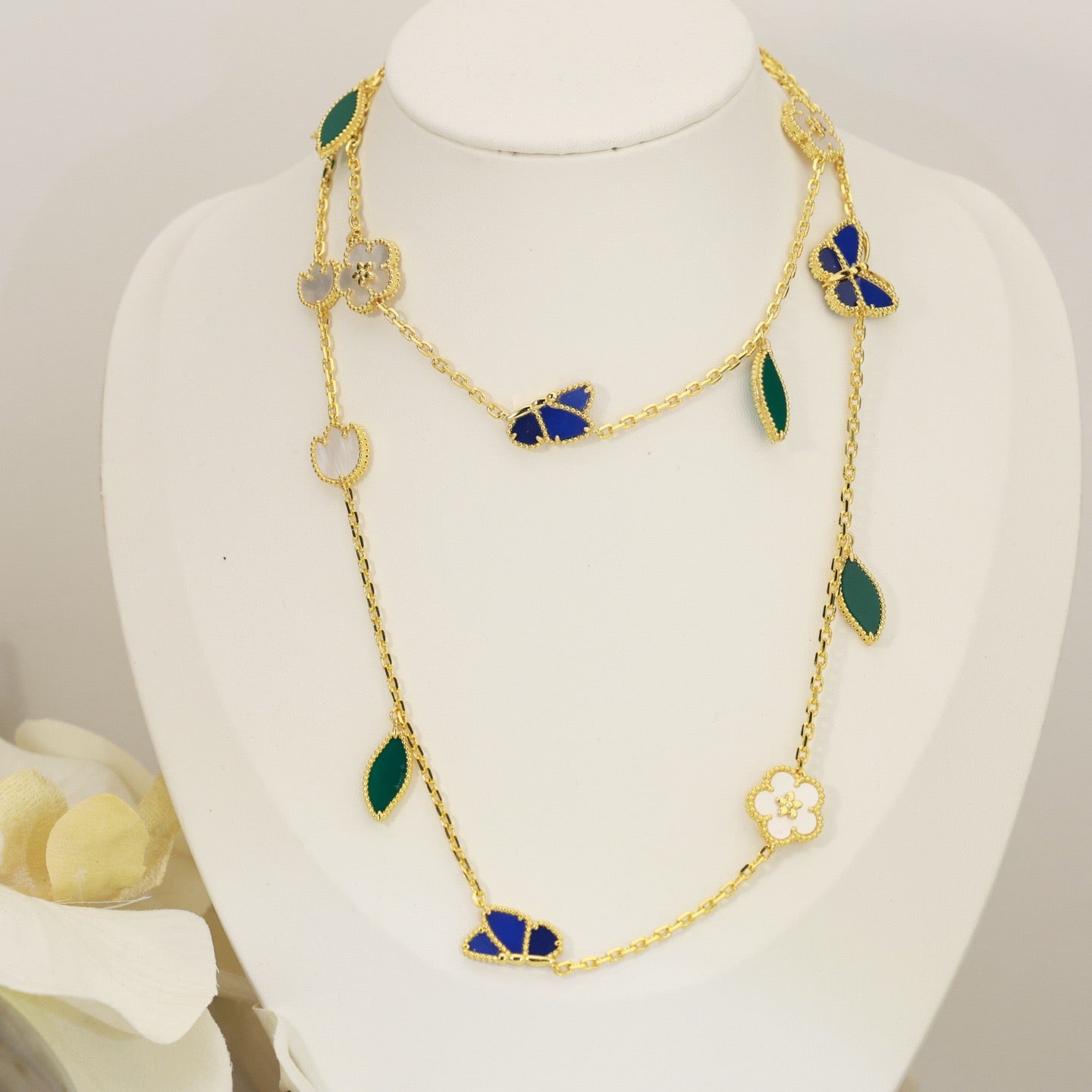 [Lume Jewelry]LUCKY SPRING BUTTERFLY 15 FLOWER NECKLACE