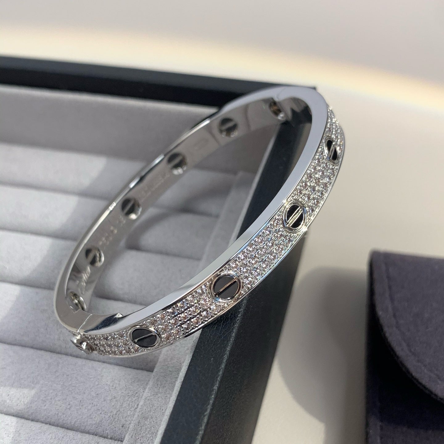 「Lume Jewelry」LOVEブレスレット 6.1MM ダイヤモンドパヴェセラミック