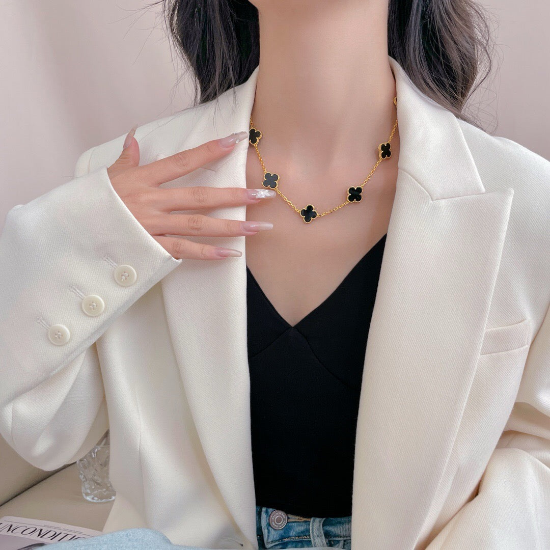 「ルームジュエリー」クローバー 10モチーフ オニキス ネックレス