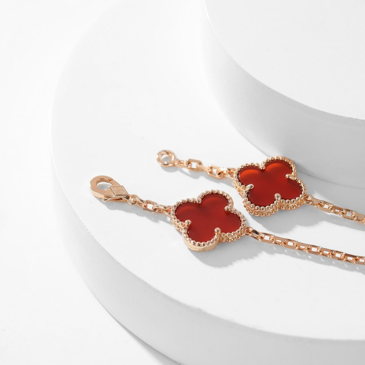 「Lume Jewelry」 クローバー 10モチーフ カーネリアン ネックレス