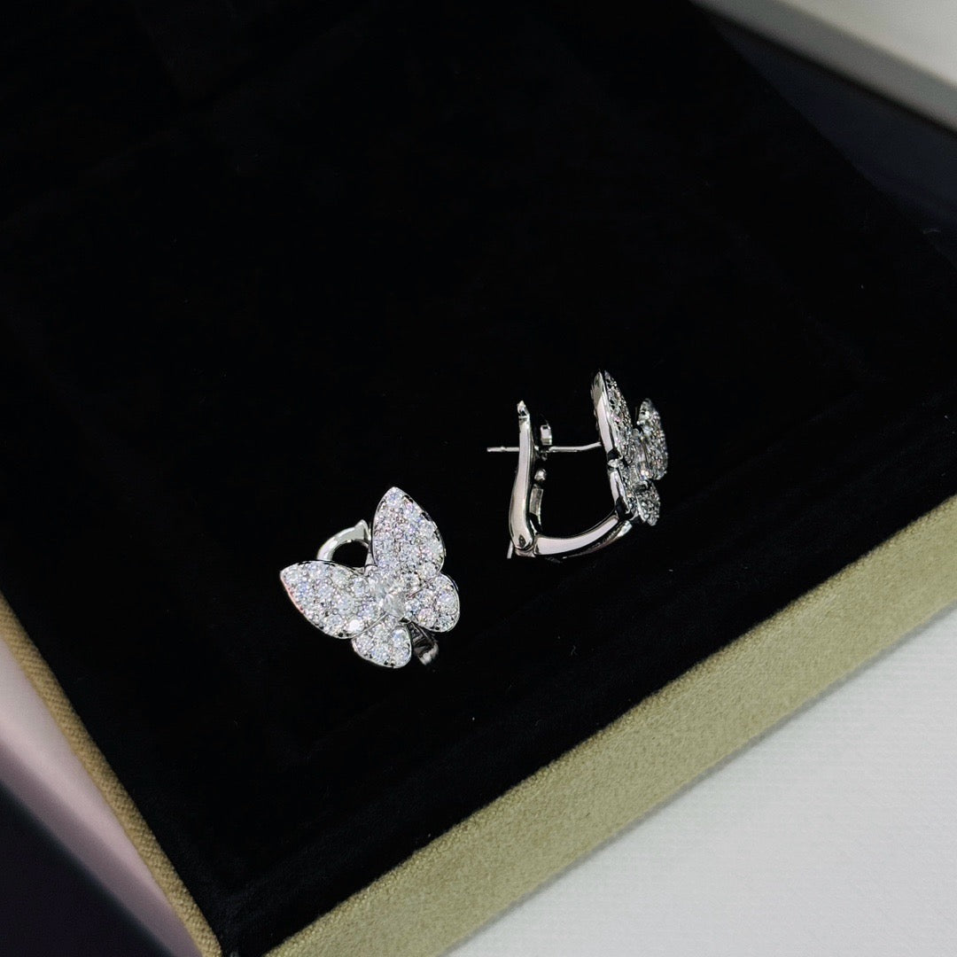 Lume Jewelry「バタフライ オールダイヤモンドピアス」