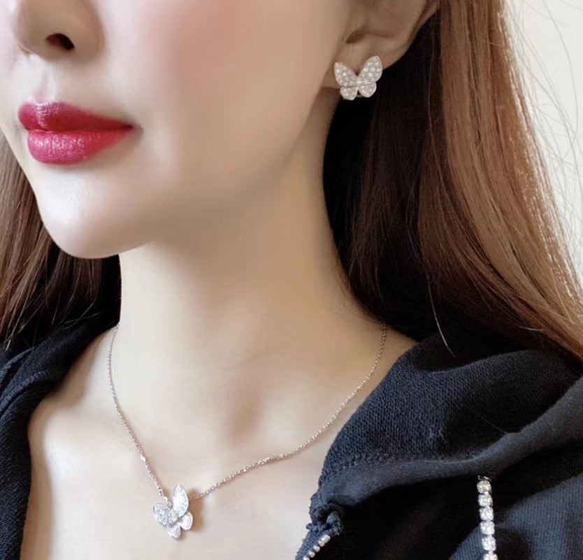 Lume Jewelry「バタフライ オールダイヤモンドピアス」