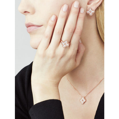 ®Lume Jewelry®クローバー15MMダイヤモンドシングルフラワーネックレス