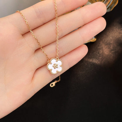 Lume Jewelry「LUCKY」ホワイトMOP梅の花ネックレス