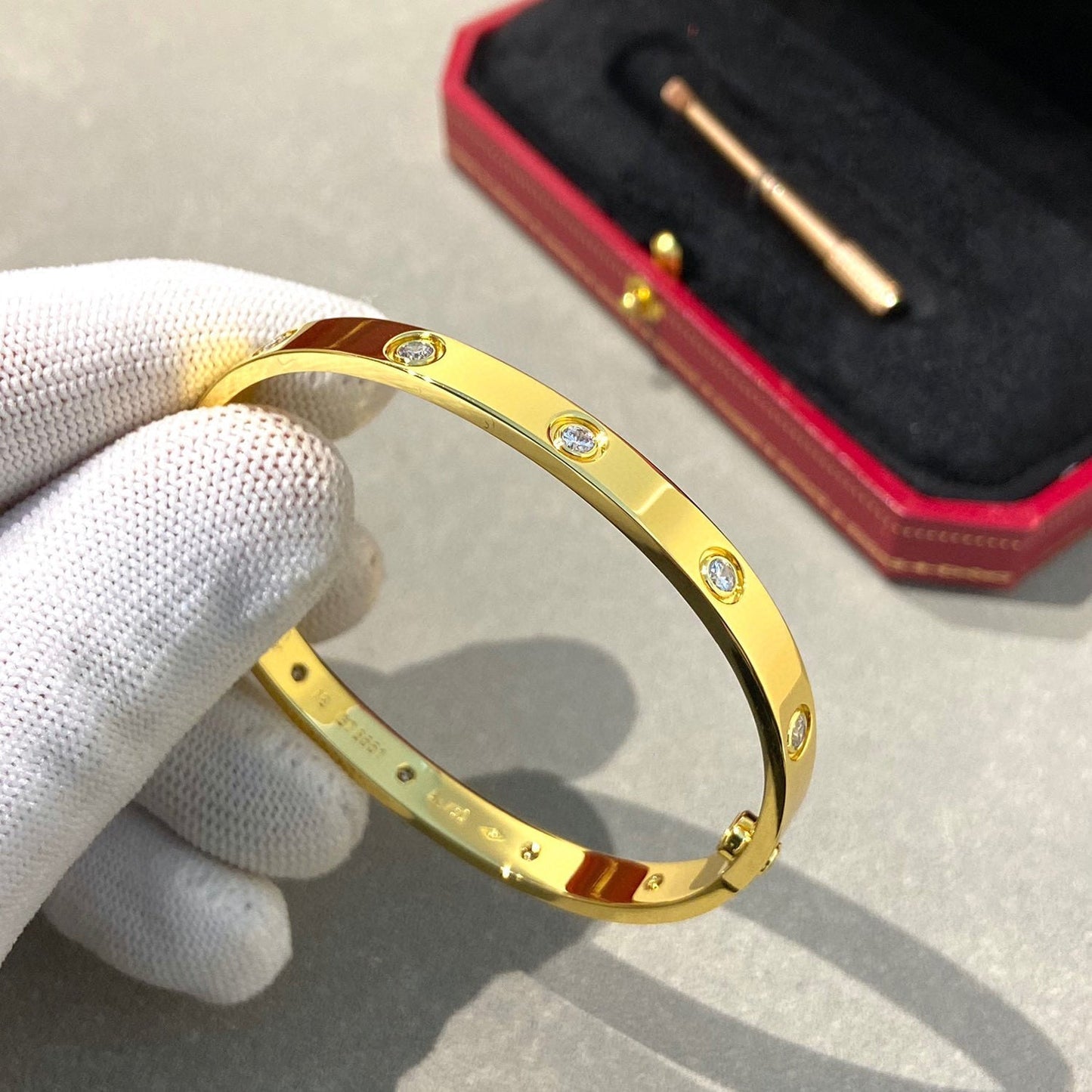 Lume Jewelry『LOVE BRACELET 6.1MM 10 DIAMONDS』