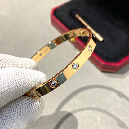 Lume Jewelry『LOVE BRACELET 6.1MM 10 DIAMONDS』