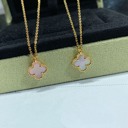 「Lume Jewelry」クローバー 15MM ピンクマザーオブパール シングル フラワー ネックレス