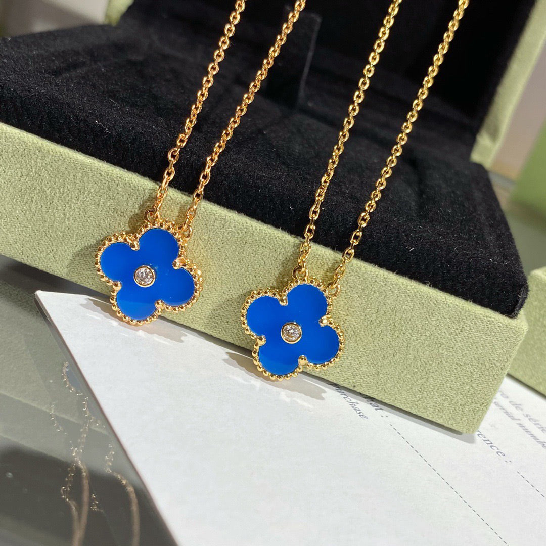 Lume Jewelry クローバー 15MM ダイヤモンド＆ブルーアゲートネックレス