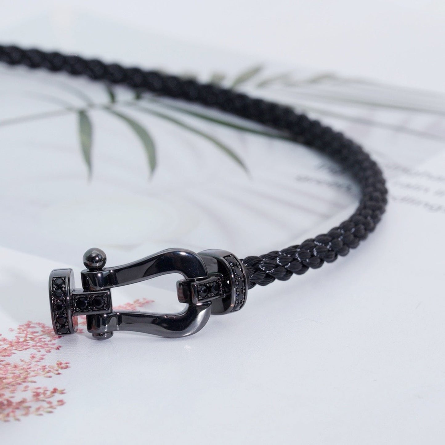 Lume Jewelry「フォース ラージ シリーズ」ホースシュー ブラックサムライ ブレスレット