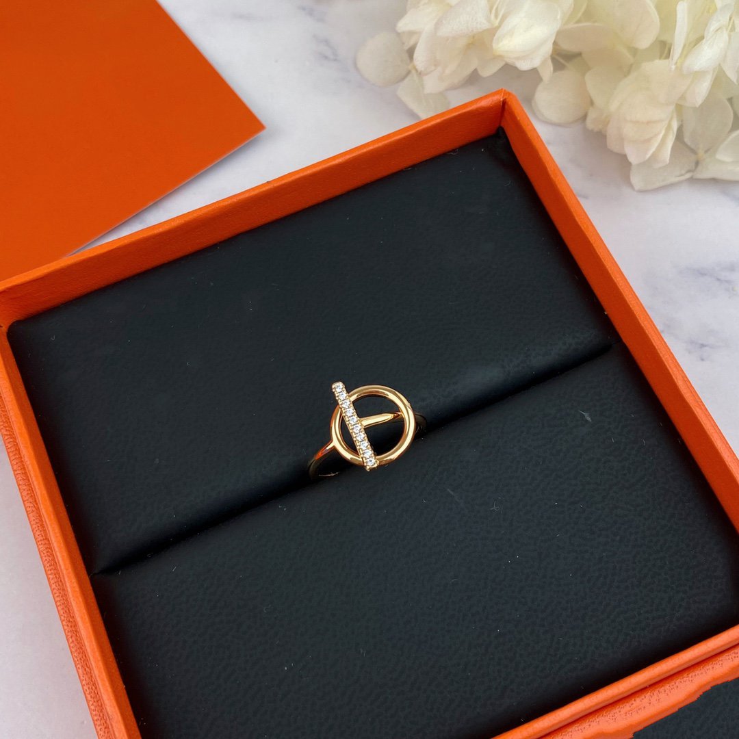 Lume Jewelry『ECHAPPEE RING DIAMOND』