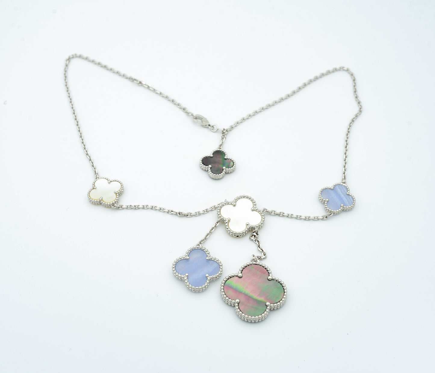 「Lume Jewelry」クローバーMOPカルセドニーネックレス シルバー 6モチーフ