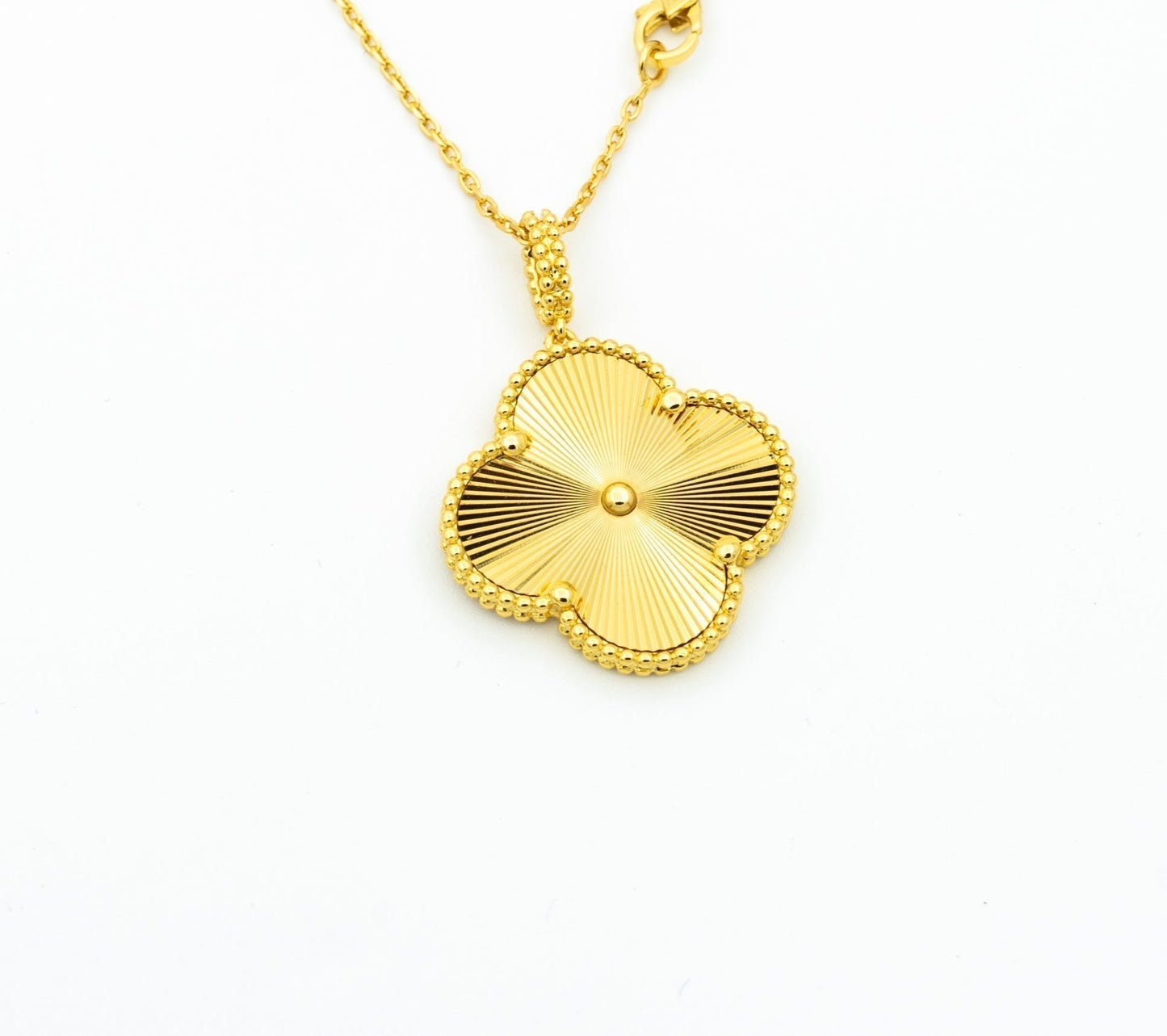 Lume Jewelry クローバー25mmペンダントネックレス ゴールド