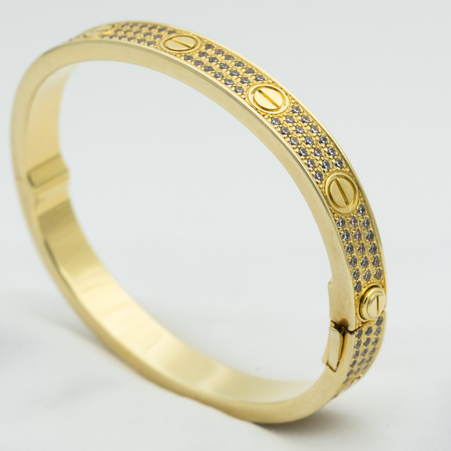 「ルンヌ・ジュエリー」LOVE ブレスレット 6.1MM ダイヤモンドパヴェ