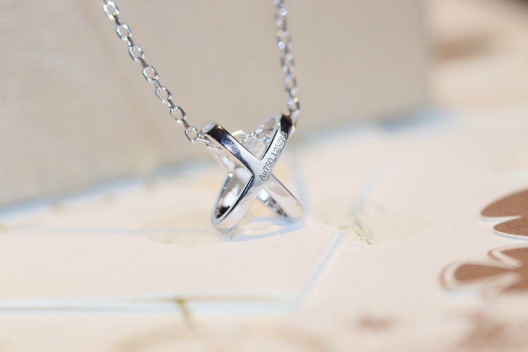 Lume Jewelry『JEUX DE DIAMOND NECKLACE』