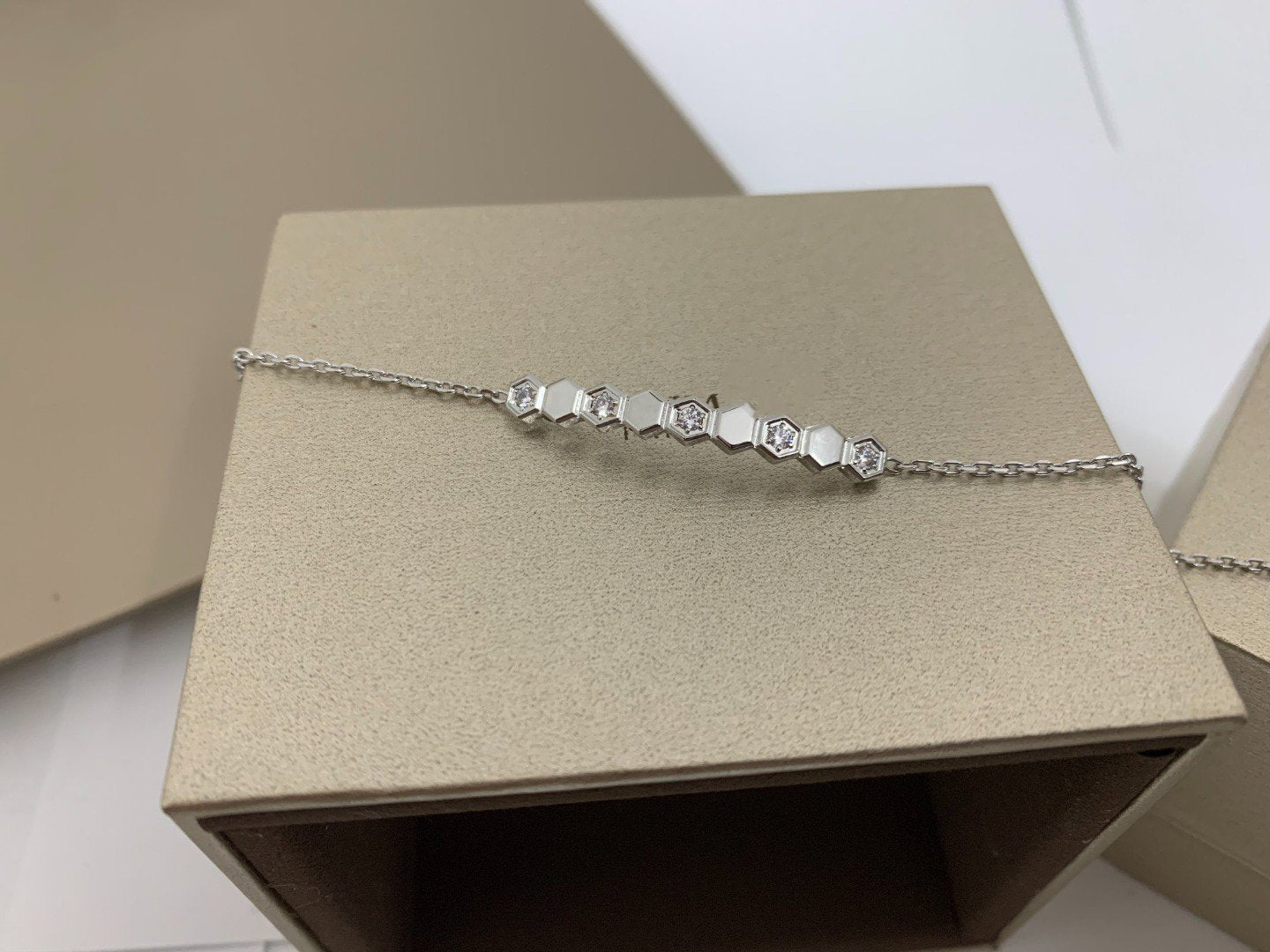 ®Lume Jewelry®ビーラブブレスレット ダイヤモンド