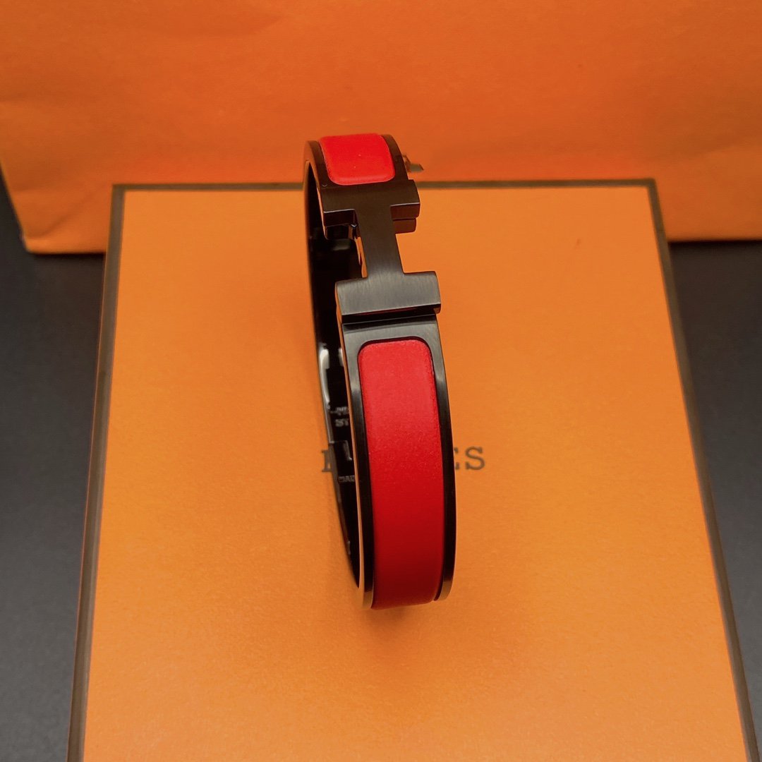 Lume Jewelry「CLIC HM SO ブラック レッド ブレスレット」