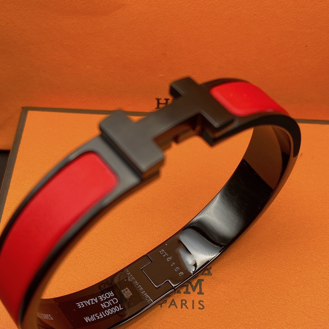Lume Jewelry「CLIC HM SO ブラック レッド ブレスレット」