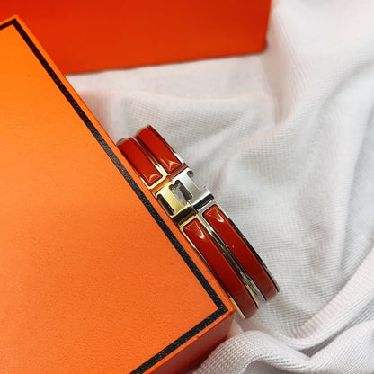 「ルームジュエリー」クラシック HM クリック レッド 8MM エナメルブレスレット