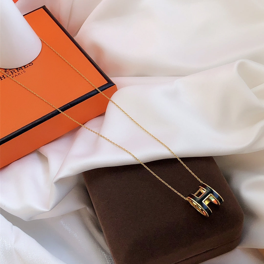「Lume Jewelry」HM クリック ブラックエナメル ゴールドネックレス