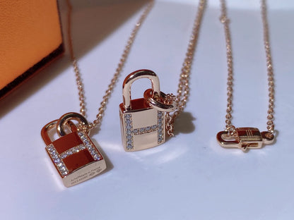 「ルームジュエリー」HMアドバンスドニッチロックヘッドネックレス ダイヤモンド