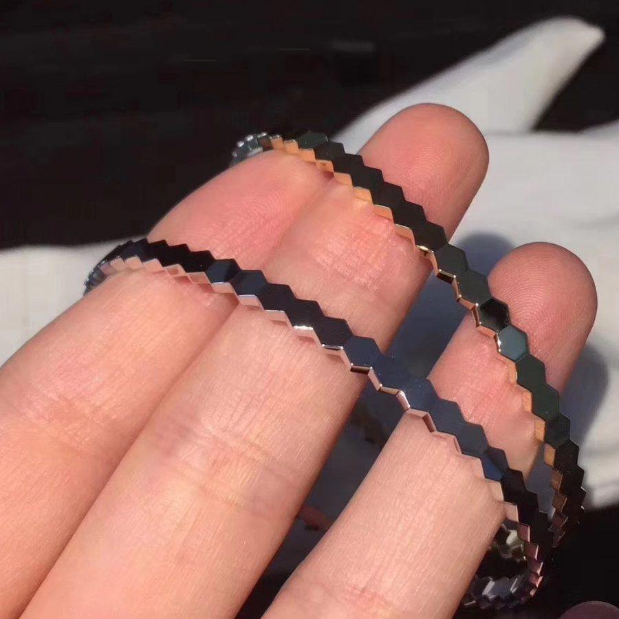 Lume Jewelry「BEE LOVE シルバーブレスレット」
