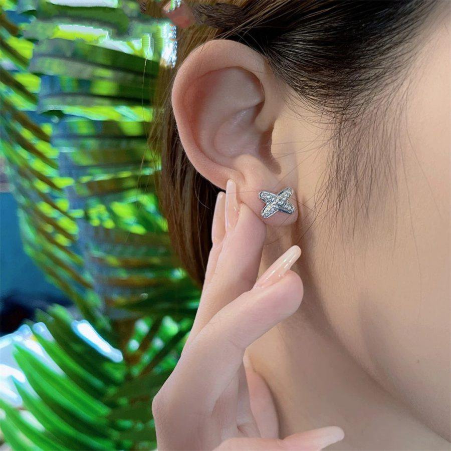 「Lume Jewelry」JEUX DE SILVER DIAMOND EARRINGS