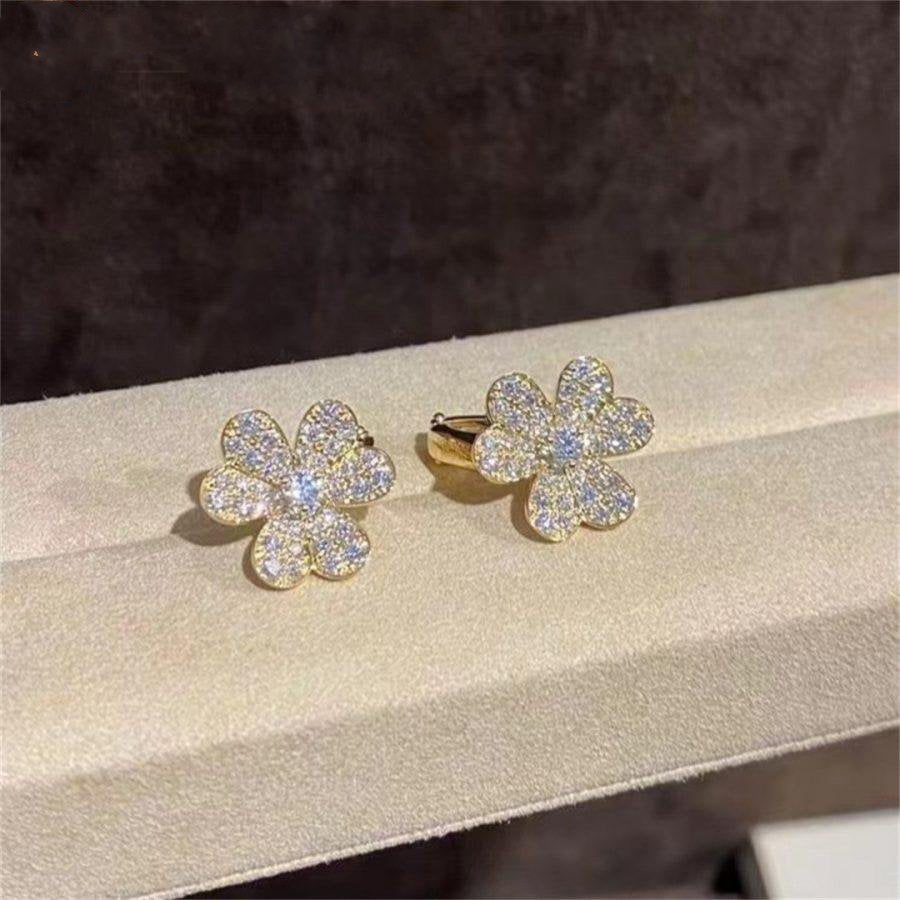 ®Lume Jewelry®フリヴォル ゴールドフラワー ダイヤモンドイヤリング