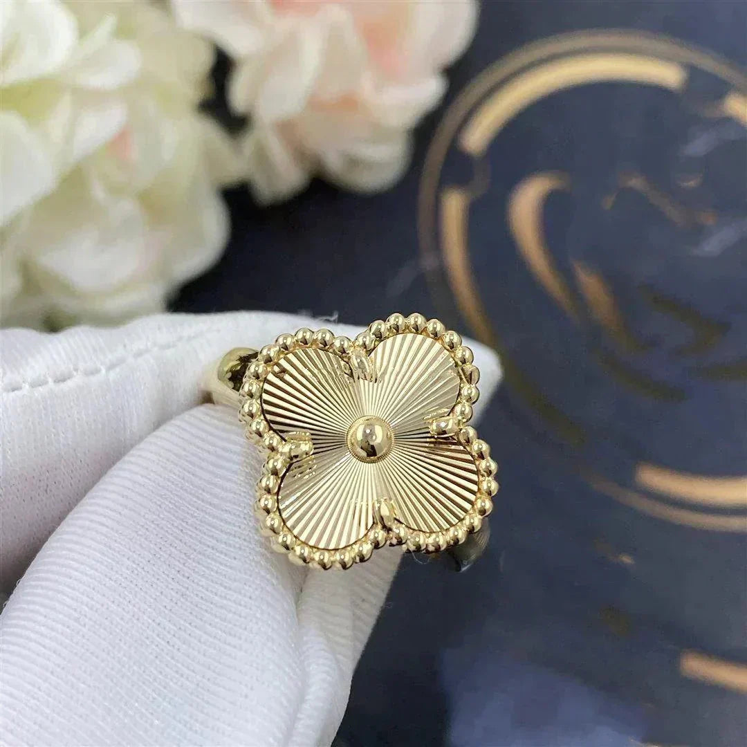 『Lume Jewelry』クローバーゴールドリング