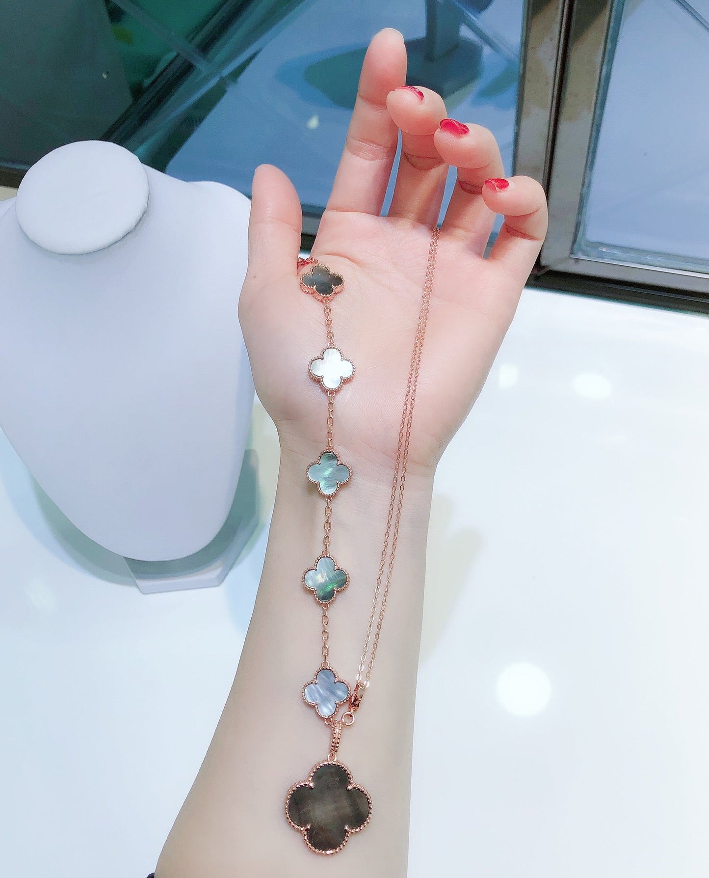 Lume Jewelry ブレスレット 5モチーフ＆ネックレス ダークMOP ローズゴールド